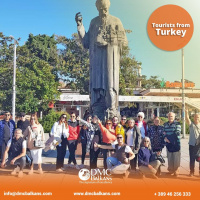 Туристы из Турции