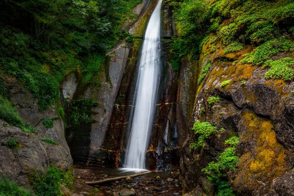 Wonderful natural beauty of Smolare Waterfall, Round Trip 8 days