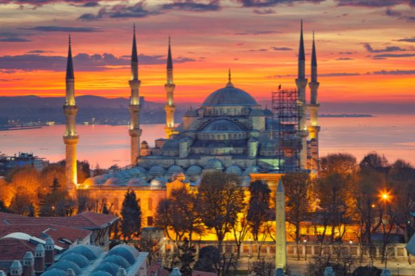 Adventure from Milano to Istanbul 10 Nights / 11 Days